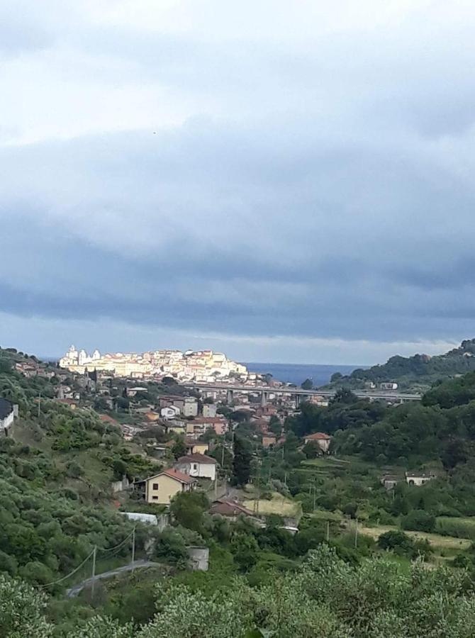 Casa Intera Indipendente Con Giardino Privato Villa Imperia Exteriör bild