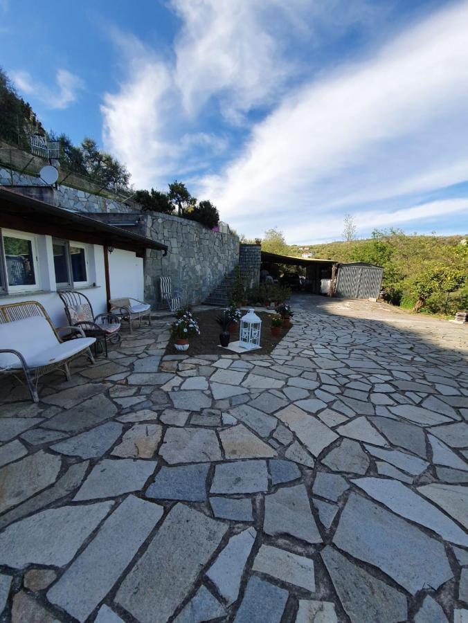 Casa Intera Indipendente Con Giardino Privato Villa Imperia Exteriör bild